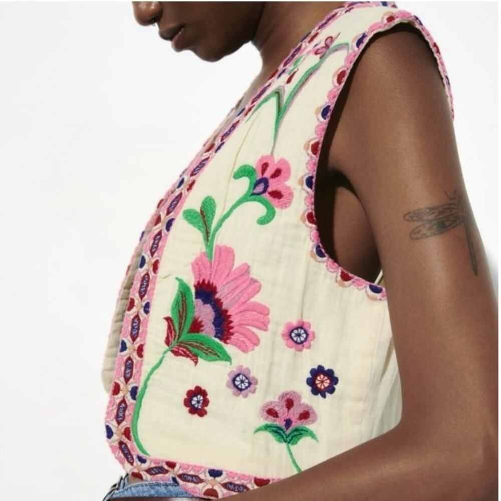 Zara Sz M Floral Embroidered Open Front Vest Cream Multicolor Folk Style - Picture 2 of 16